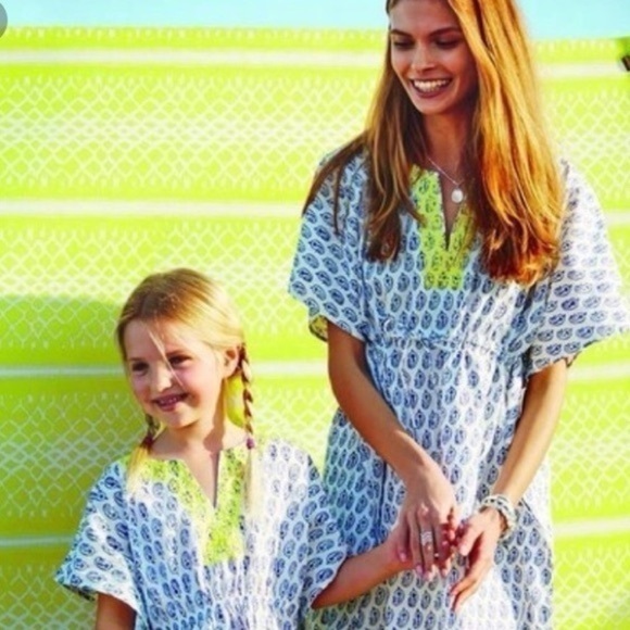 Stella & Dot Beach Cover up (Girls) - Picture 4 of 4